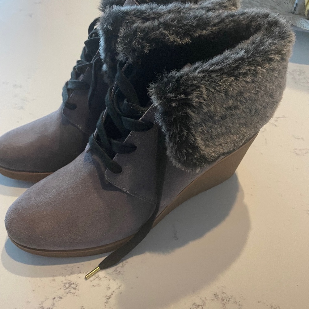Cole Haan boots. Mauve with fur on top Size 10